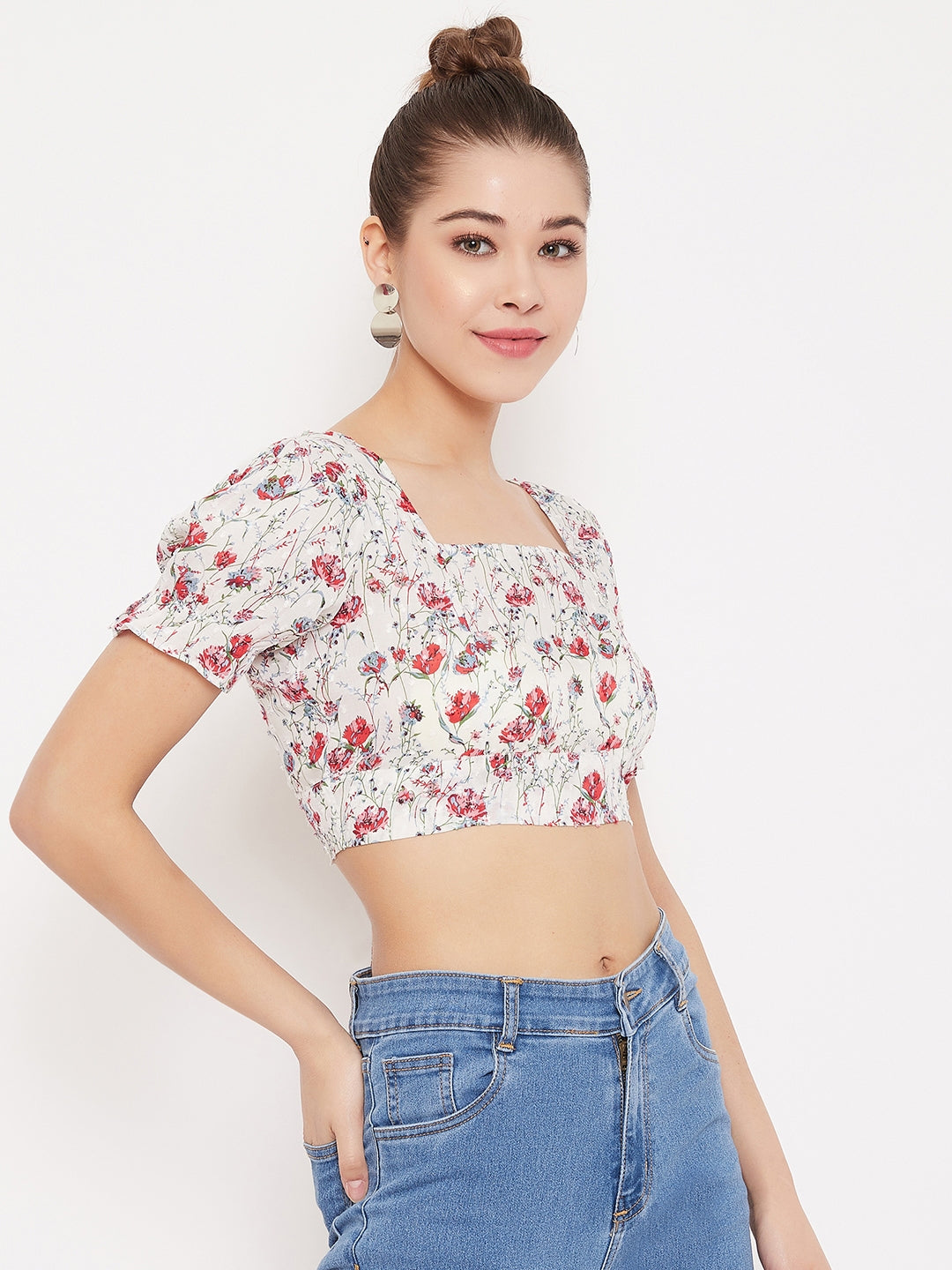 Berrylush Women White Floral Printed Backless Crop Top